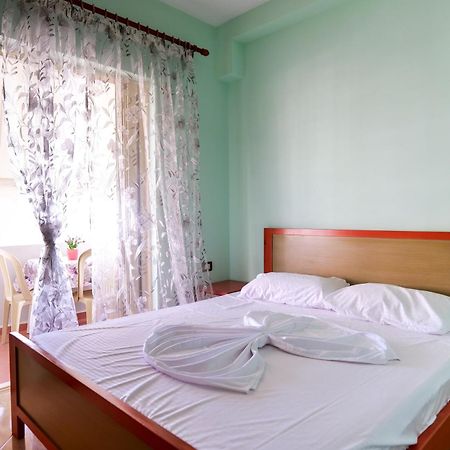 Rei Apartments Саранда Номер фото