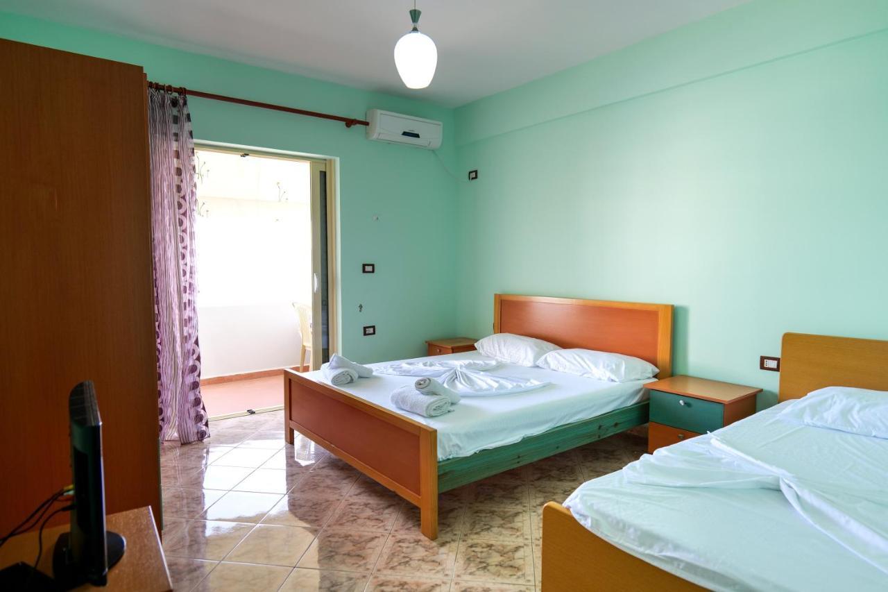 Rei Apartments Саранда Екстер'єр фото