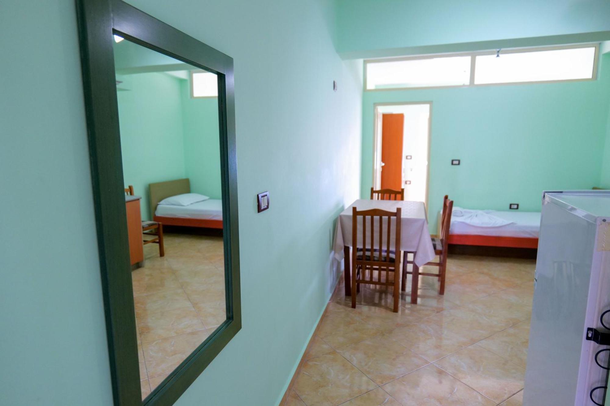 Rei Apartments Саранда Номер фото
